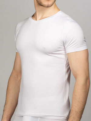 Мужская футболка белая круглый вырез